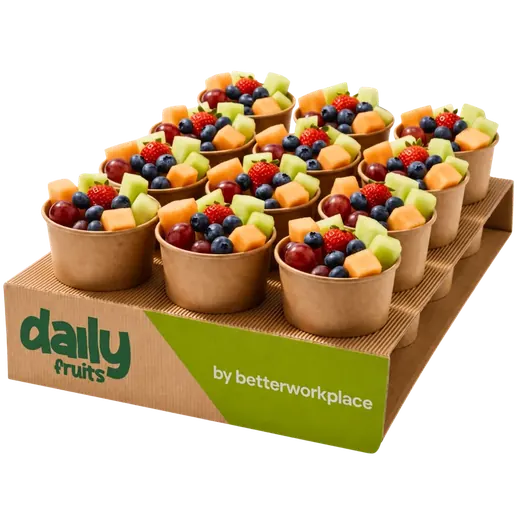 Geschnittenes Obst in 12 umweltfreundlichen Bechern